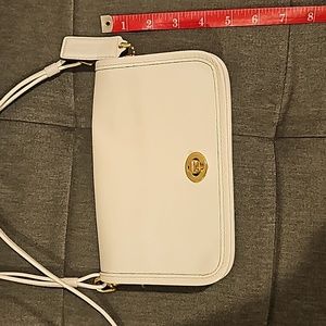 Women's Coach shoulder bag